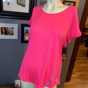 **NWT**Reebok Women’s shirt